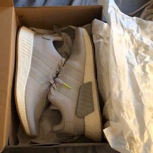 Adidas NMD R2 shoes!! New with box!